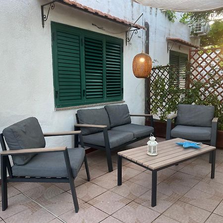 Casa Bianca Rais Gerbi Apartment Finale Екстериор снимка