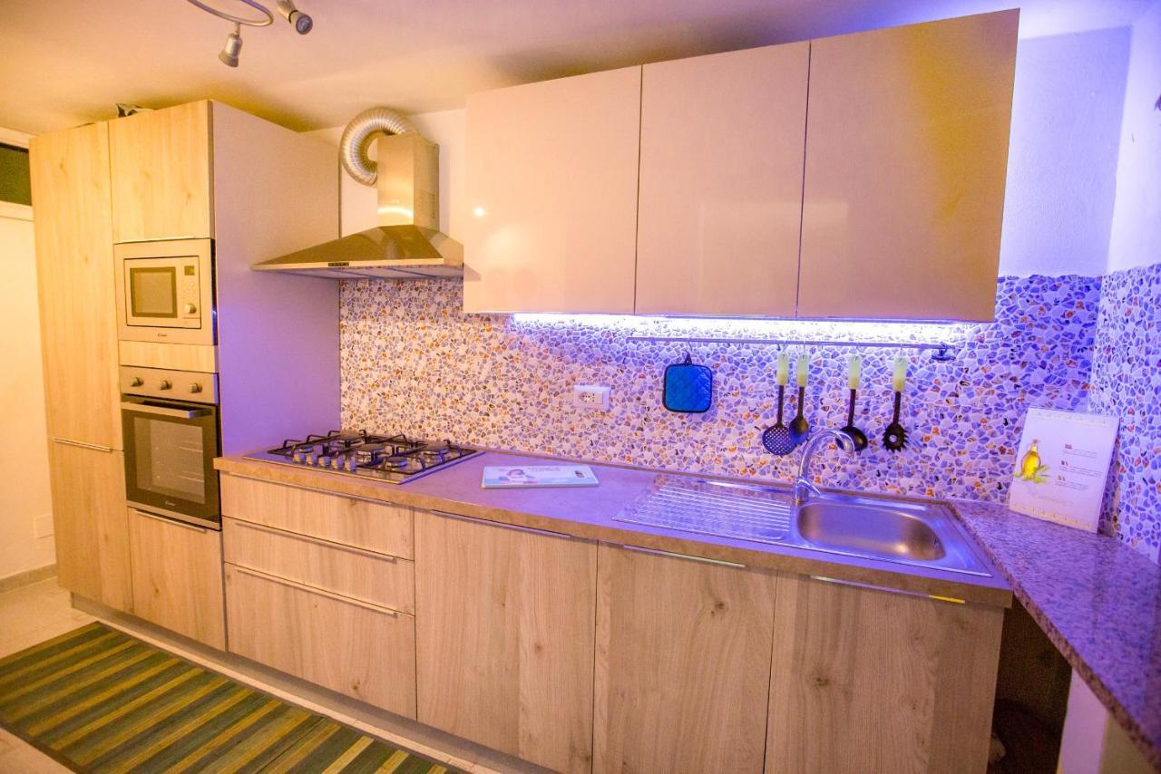 Casa Bianca Rais Gerbi Apartment Finale Екстериор снимка