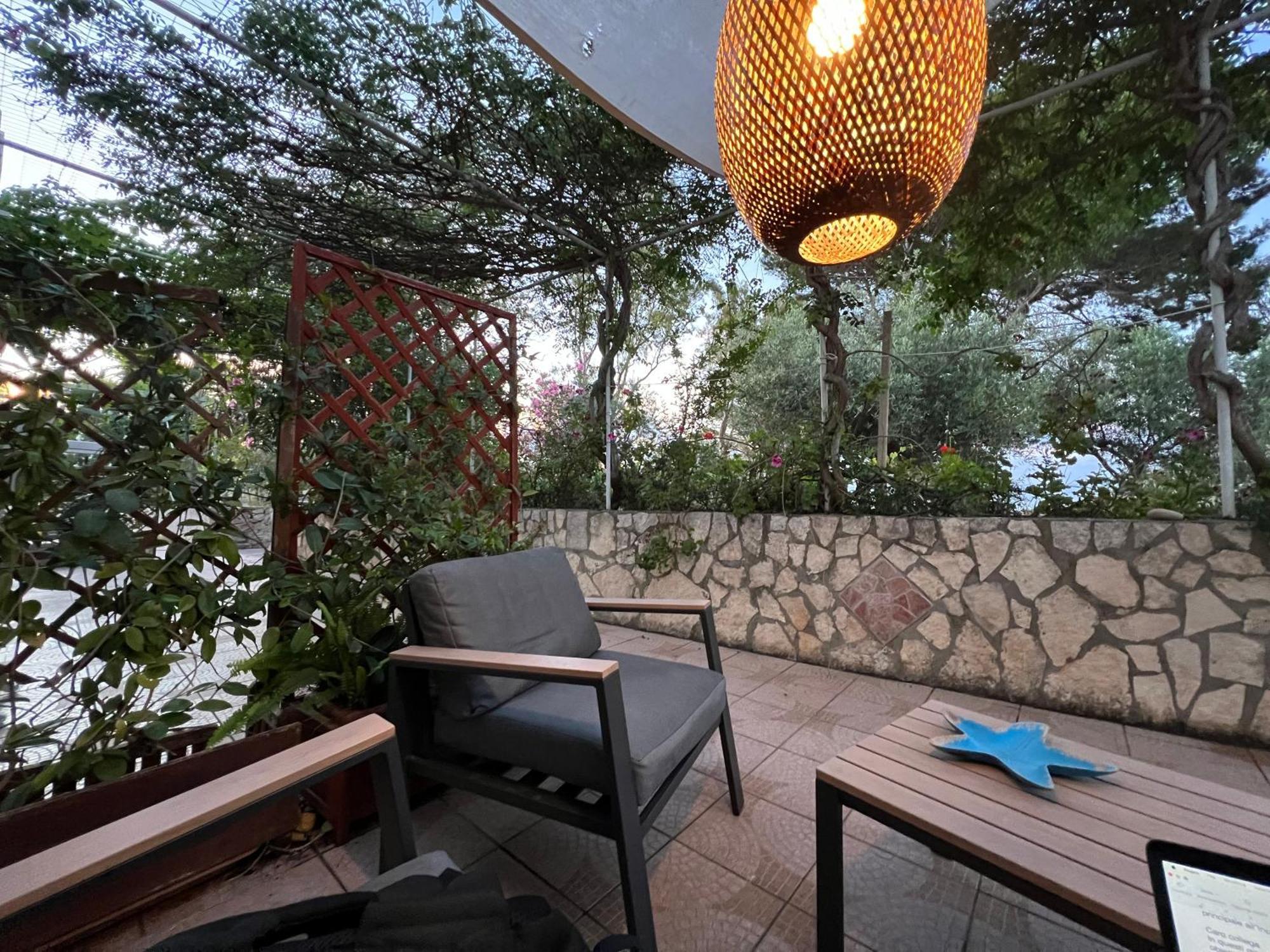 Casa Bianca Rais Gerbi Apartment Finale Екстериор снимка