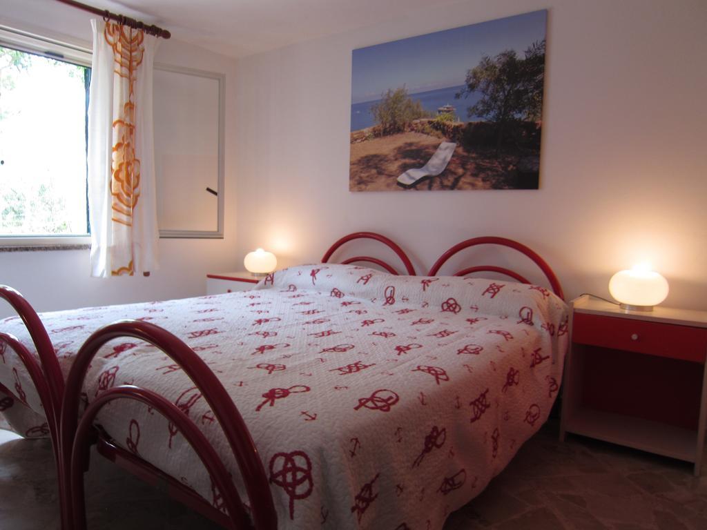Casa Bianca Rais Gerbi Apartment Finale Стая снимка