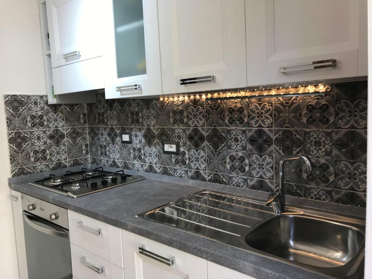 Casa Bianca Rais Gerbi Apartment Finale Екстериор снимка
